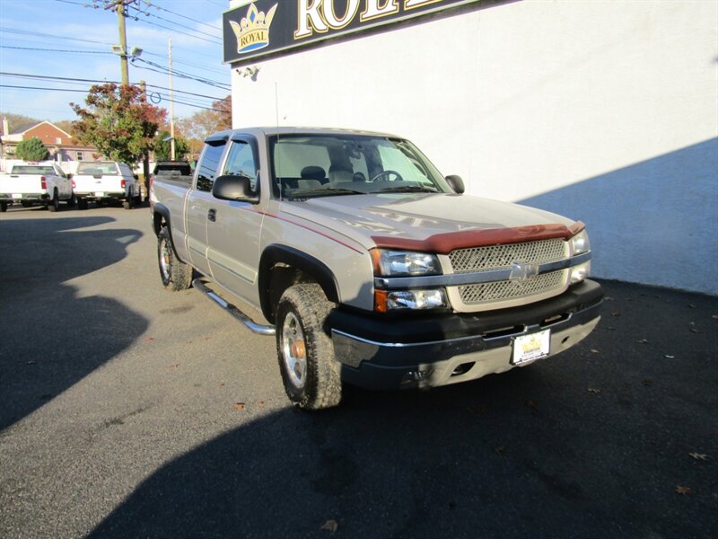2004 Chevrolet Silverado 1500 Base