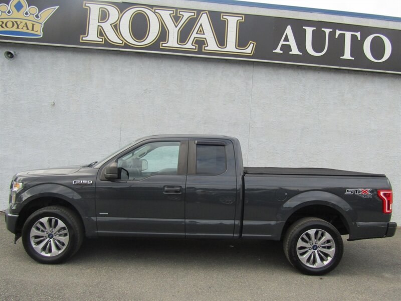 2017 Ford F-150 Lariat - Photo 4 - Haddon Twp, NJ 08107