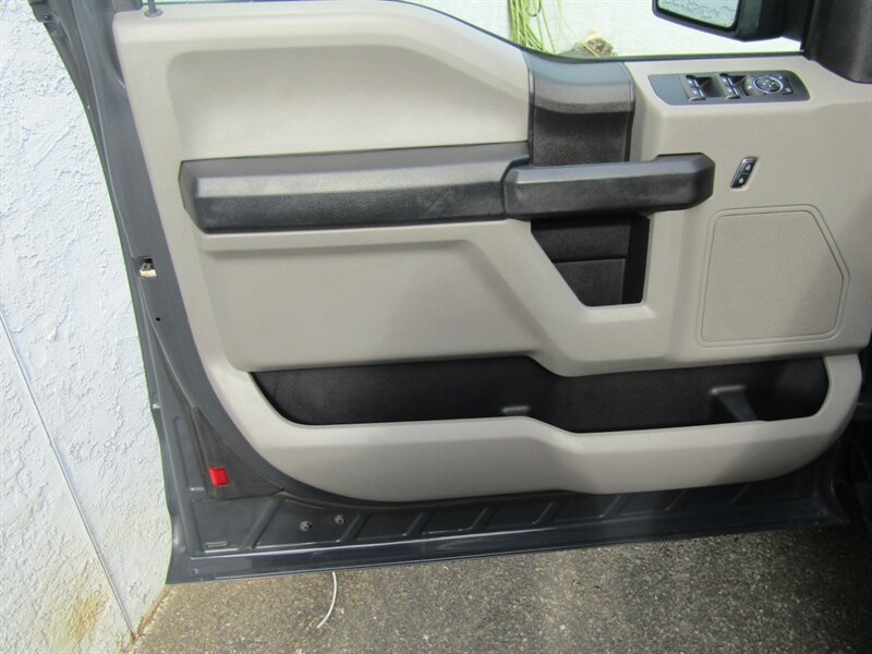 2017 Ford F-150 Lariat - Photo 9 - Haddon Twp, NJ 08107