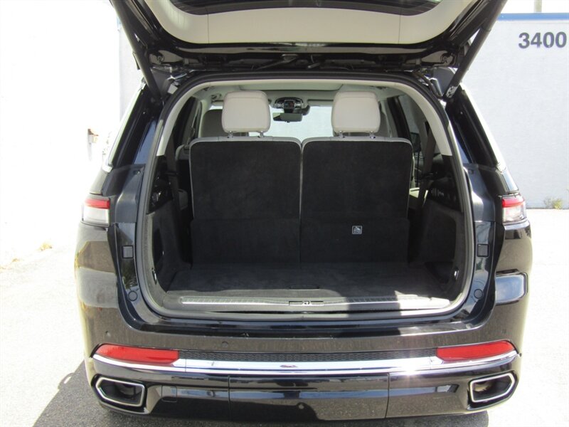 2022 Jeep Grand Cherokee L 4X4,OVERLAND,LUX TECH PKG,PANO,SILVER CERTIFIED - Photo 10 - Haddon Twp, NJ 08107