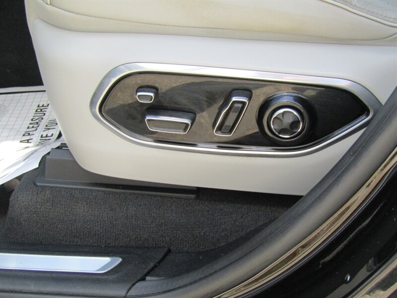 2022 Jeep Grand Cherokee L 4X4,OVERLAND,LUX TECH PKG,PANO,SILVER CERTIFIED - Photo 13 - Haddon Twp, NJ 08107