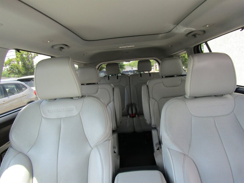 2022 Jeep Grand Cherokee L 4X4,OVERLAND,LUX TECH PKG,PANO,SILVER CERTIFIED - Photo 19 - Haddon Twp, NJ 08107