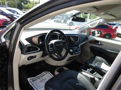 2018 Chrysler Pacifica Touring L   - Photo 34 - Haddon Twp, NJ 08107