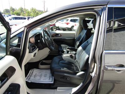 2018 Chrysler Pacifica Touring L   - Photo 32 - Haddon Twp, NJ 08107