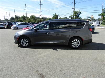 2018 Chrysler Pacifica Touring L   - Photo 4 - Haddon Twp, NJ 08107