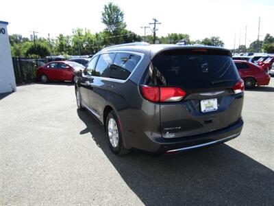 2018 Chrysler Pacifica Touring L   - Photo 5 - Haddon Twp, NJ 08107