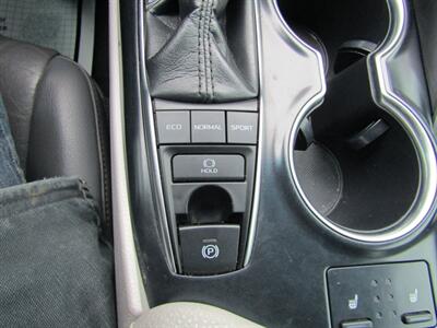 2018 Toyota Camry XLE,NAV,DR ASST.PAG,TECH PKG,HUD,SILVER CERTIFIED   - Photo 32 - Haddon Twp, NJ 08107