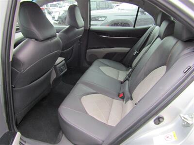 2018 Toyota Camry XLE,NAV,DR ASST.PAG,TECH PKG,HUD,SILVER CERTIFIED   - Photo 17 - Haddon Twp, NJ 08107