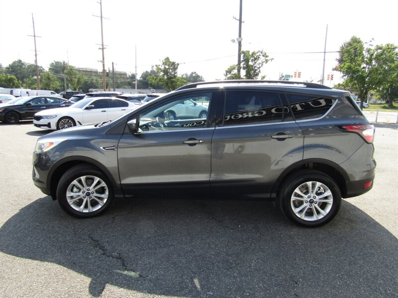 2017 Ford Escape SE photo 4