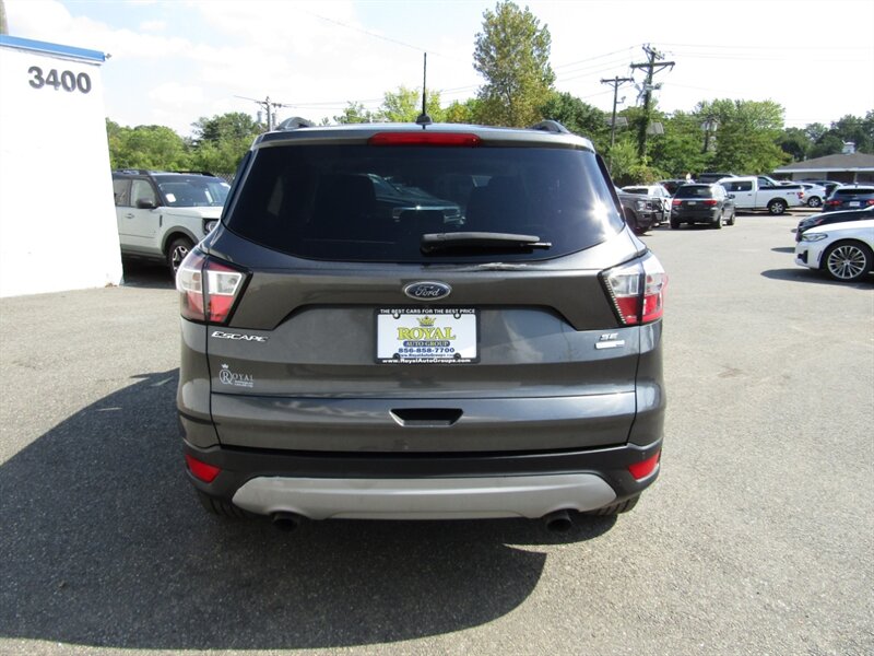2017 Ford Escape SE photo 6