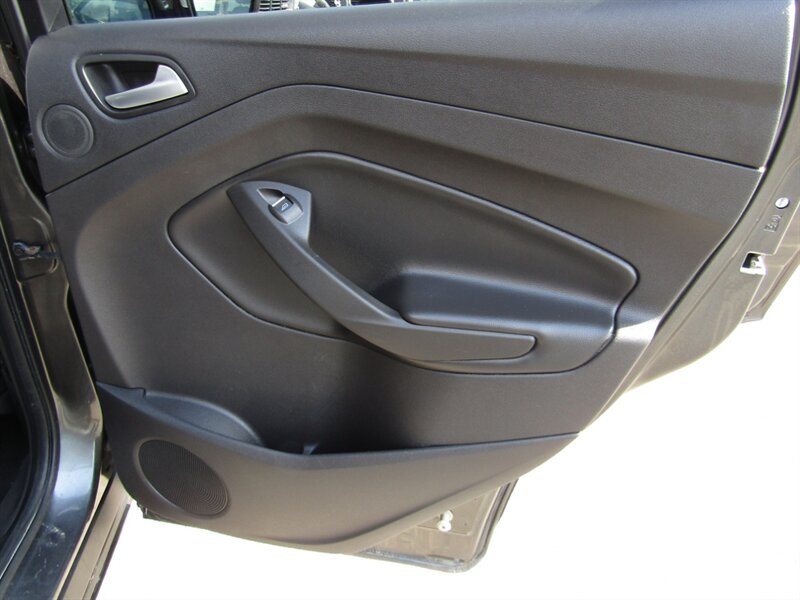 2017 Ford Escape SE photo 25