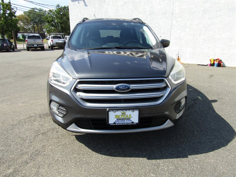 2017 Ford Escape SE photo 2