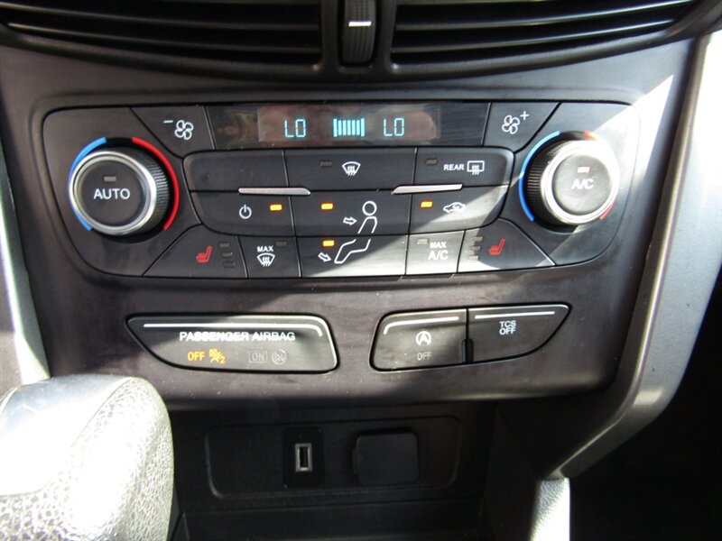 2017 Ford Escape SE photo 38