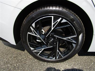 2025 Kia K5 GT,AWD,TECH PKG,DR.ASST PKG,RVC,SILVER CERTIFIED   - Photo 39 - Haddon Twp, NJ 08107