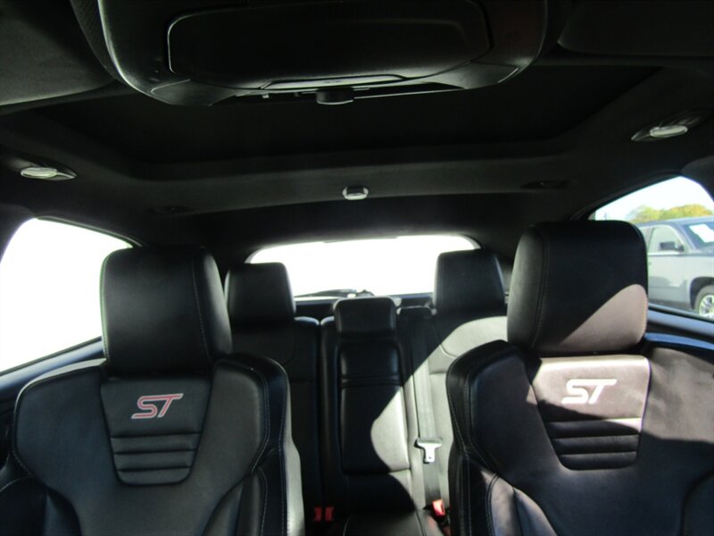 2014 Ford Focus ST - Photo 17 - Haddon Twp, NJ 08107