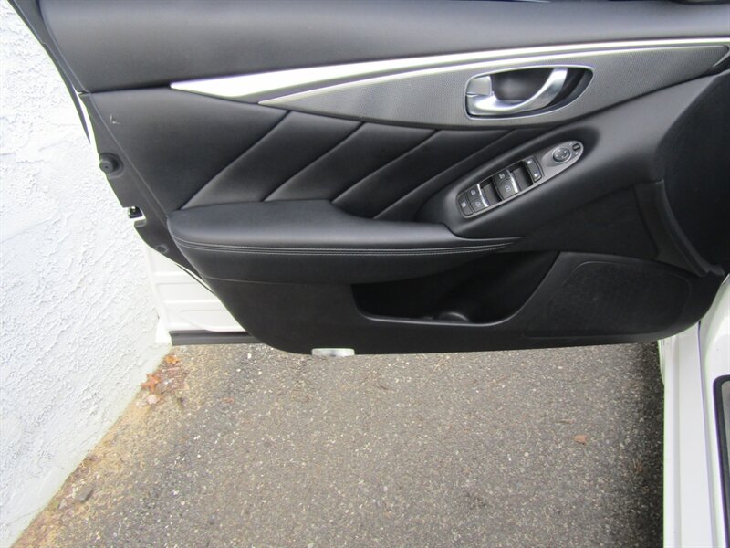 2014 INFINITI Q50 Premium - Photo 8 - Haddon Twp, NJ 08107