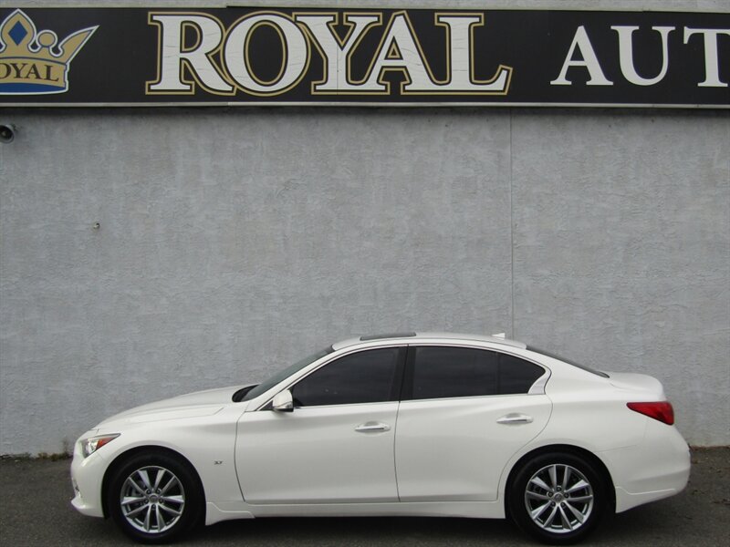 2014 INFINITI Q50 Premium - Photo 4 - Haddon Twp, NJ 08107