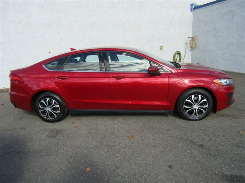 2020 Ford Fusion S - Photo 8 - Haddon Twp, NJ 08107