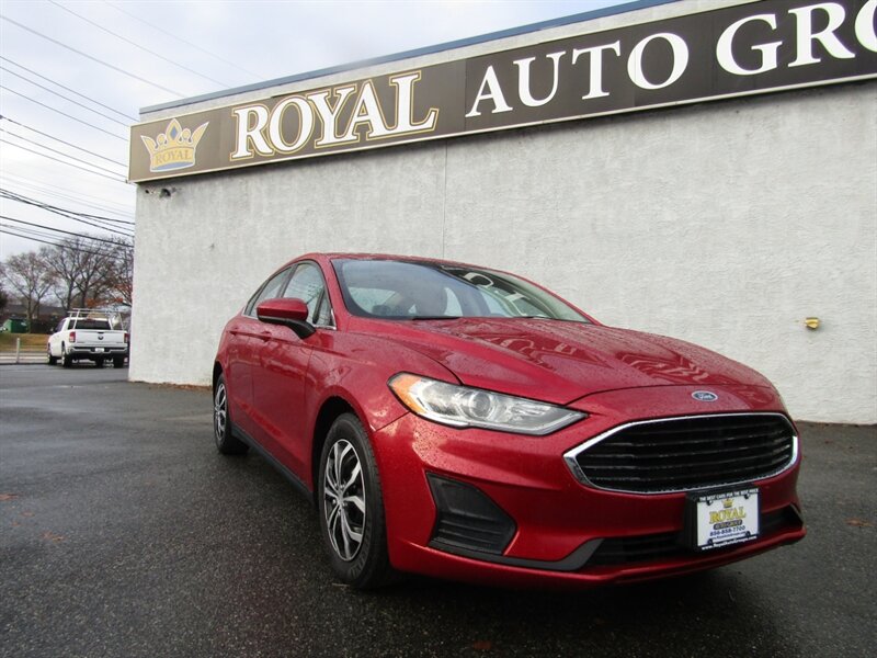 2020 Ford Fusion S's photo