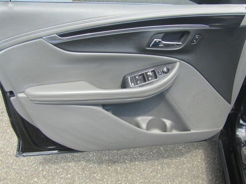 2019 Chevrolet Impala LT,CONV PKG,RVC,SILVER CERTIFIED - Photo 10 - Haddon Twp, NJ 08107