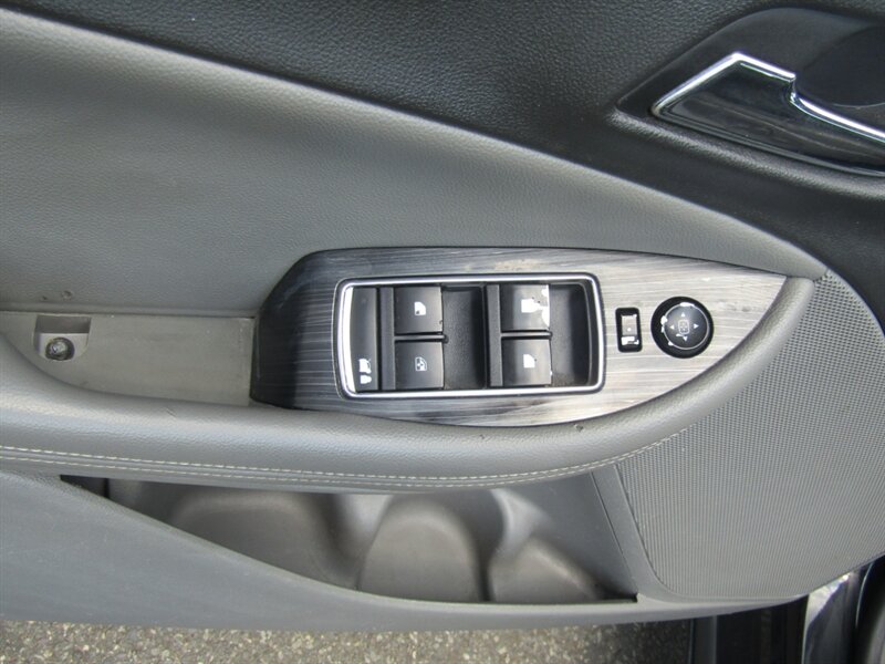 2019 Chevrolet Impala LT,CONV PKG,RVC,SILVER CERTIFIED - Photo 11 - Haddon Twp, NJ 08107