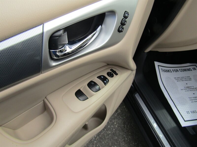2017 Nissan Pathfinder SL,NAV,TECH PKG,DR.ASST PKG,RVC,SILVER CERTIFIED - Photo 36 - Haddon Twp, NJ 08107
