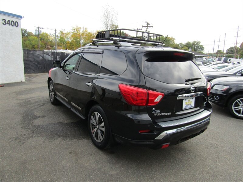 2017 Nissan Pathfinder SL,NAV,TECH PKG,DR.ASST PKG,RVC,SILVER CERTIFIED - Photo 5 - Haddon Twp, NJ 08107