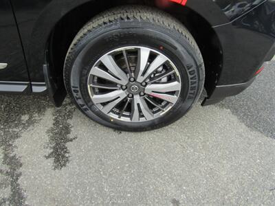 2017 Nissan Pathfinder SL,NAV,TECH PKG,DR.ASST PKG,RVC,SILVER CERTIFIED   - Photo 17 - Haddon Twp, NJ 08107