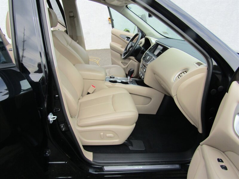 2017 Nissan Pathfinder SL,NAV,TECH PKG,DR.ASST PKG,RVC,SILVER CERTIFIED - Photo 43 - Haddon Twp, NJ 08107