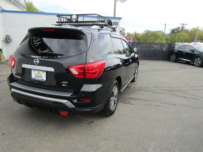 2017 Nissan Pathfinder SL,NAV,TECH PKG,DR.ASST PKG,RVC,SILVER CERTIFIED - Photo 7 - Haddon Twp, NJ 08107