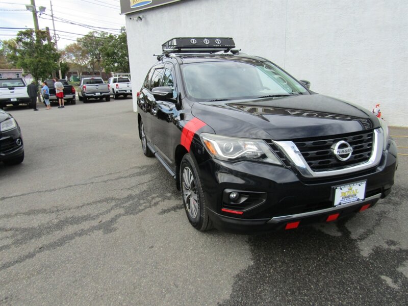 2017 Nissan Pathfinder SL,NAV,TECH PKG,DR.ASST PKG,RVC,SILVER CERTIFIED - Photo 1 - Haddon Twp, NJ 08107