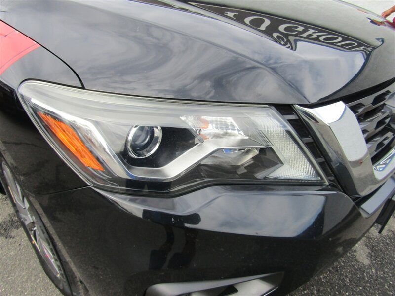 2017 Nissan Pathfinder SL,NAV,TECH PKG,DR.ASST PKG,RVC,SILVER CERTIFIED - Photo 9 - Haddon Twp, NJ 08107
