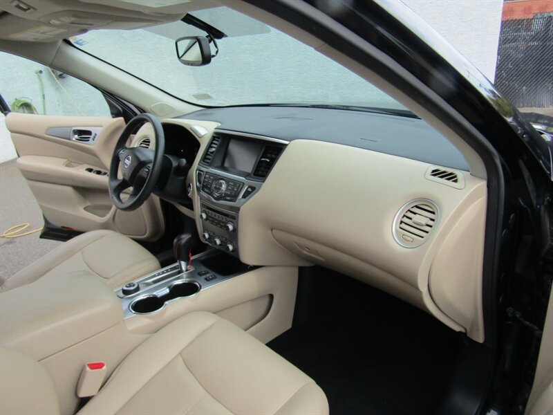 2017 Nissan Pathfinder SL,NAV,TECH PKG,DR.ASST PKG,RVC,SILVER CERTIFIED - Photo 44 - Haddon Twp, NJ 08107