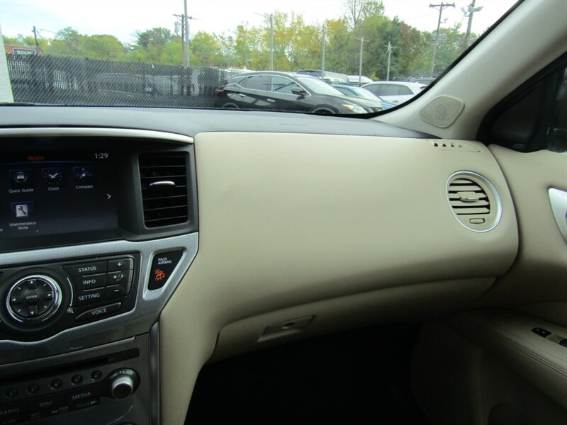 2017 Nissan Pathfinder SL,NAV,TECH PKG,DR.ASST PKG,RVC,SILVER CERTIFIED - Photo 61 - Haddon Twp, NJ 08107