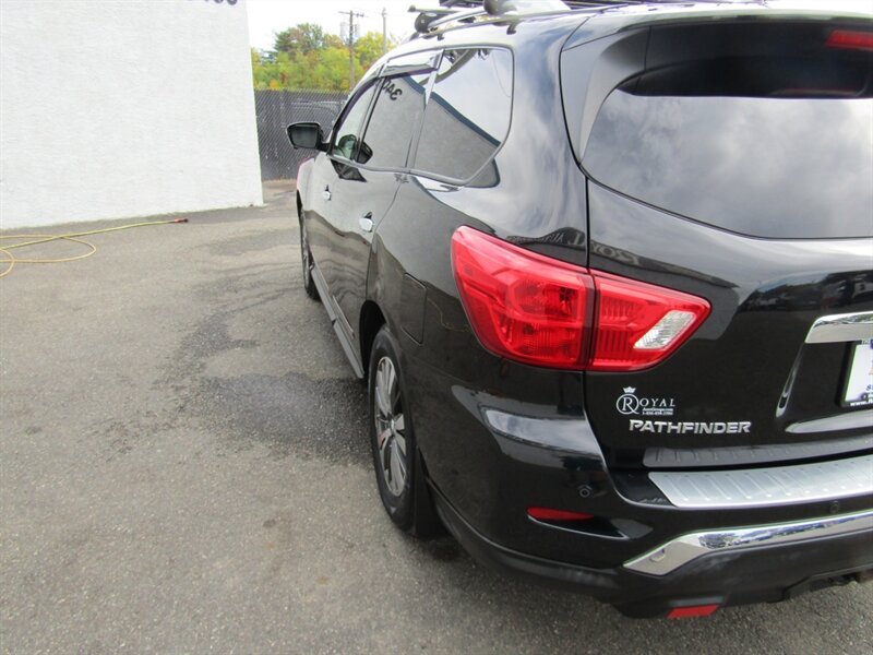 2017 Nissan Pathfinder SL,NAV,TECH PKG,DR.ASST PKG,RVC,SILVER CERTIFIED - Photo 30 - Haddon Twp, NJ 08107
