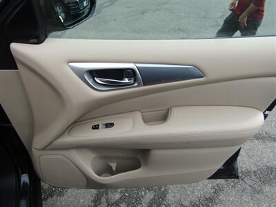 2017 Nissan Pathfinder SL,NAV,TECH PKG,DR.ASST PKG,RVC,SILVER CERTIFIED   - Photo 45 - Haddon Twp, NJ 08107
