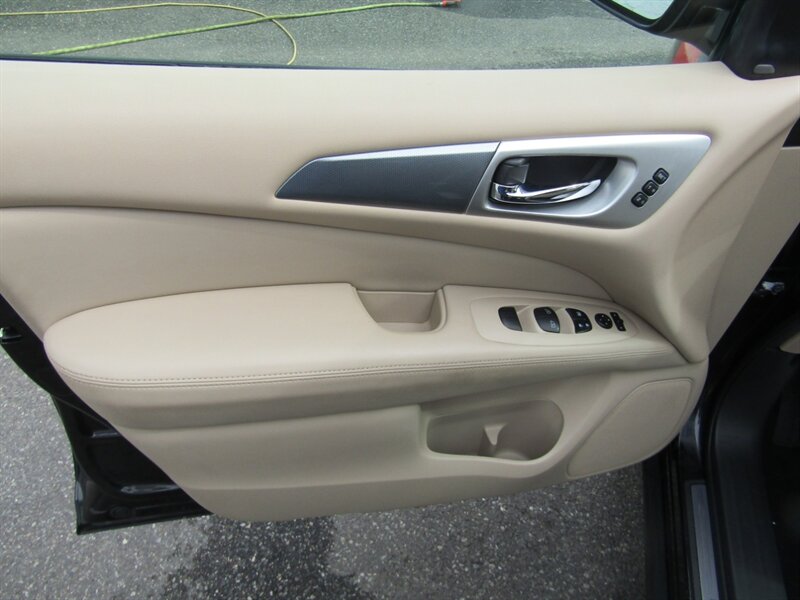 2017 Nissan Pathfinder SL,NAV,TECH PKG,DR.ASST PKG,RVC,SILVER CERTIFIED - Photo 35 - Haddon Twp, NJ 08107