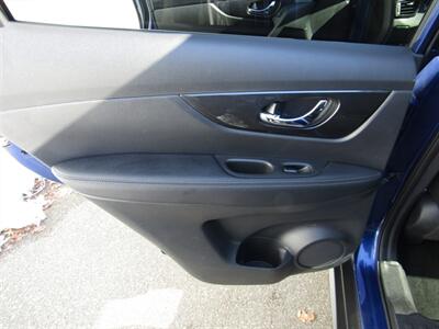 2018 Nissan Rogue AWD SV,CONV PKG,RVC,PWR PKG,SILVER CERTIFIED   - Photo 13 - Haddon Twp, NJ 08107