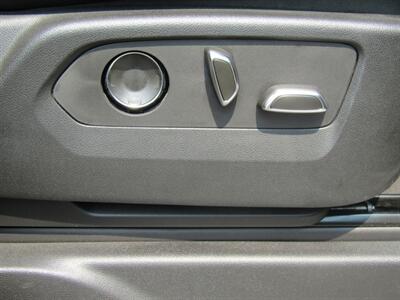2021 Cadillac Escalade Premium Luxury - Photo 25 - Haddon Twp, NJ 08107