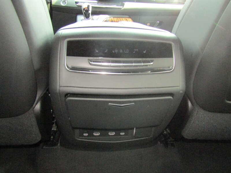 2021 Cadillac Escalade Premium Luxury - Photo 43 - Haddon Twp, NJ 08107