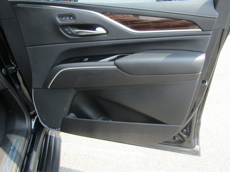2021 Cadillac Escalade Premium Luxury - Photo 26 - Haddon Twp, NJ 08107