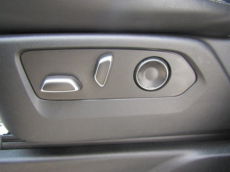 2021 Cadillac Escalade Premium Luxury - Photo 14 - Haddon Twp, NJ 08107