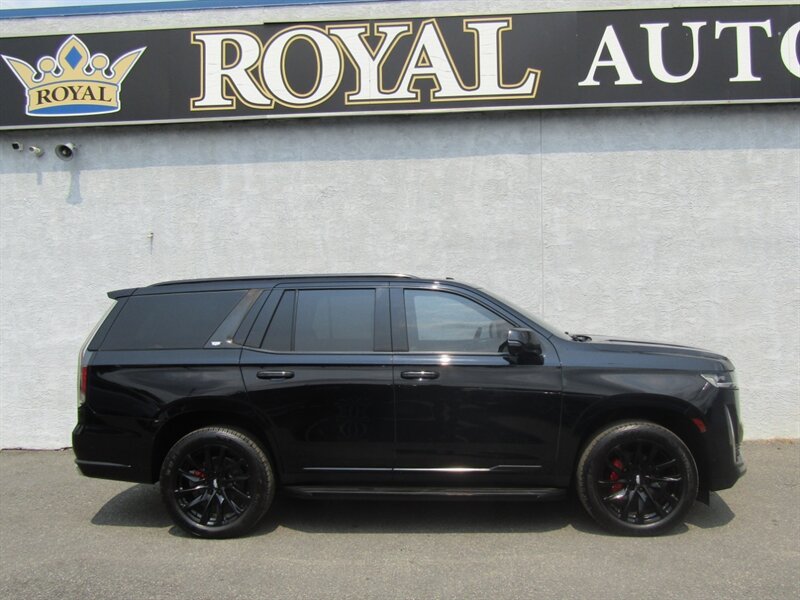 2021 Cadillac Escalade Premium Luxury - Photo 2 - Haddon Twp, NJ 08107