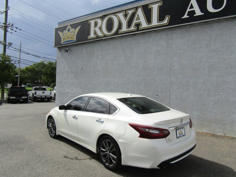 2018 Nissan Altima 2.5 SR - Photo 6 - Haddon Twp, NJ 08107