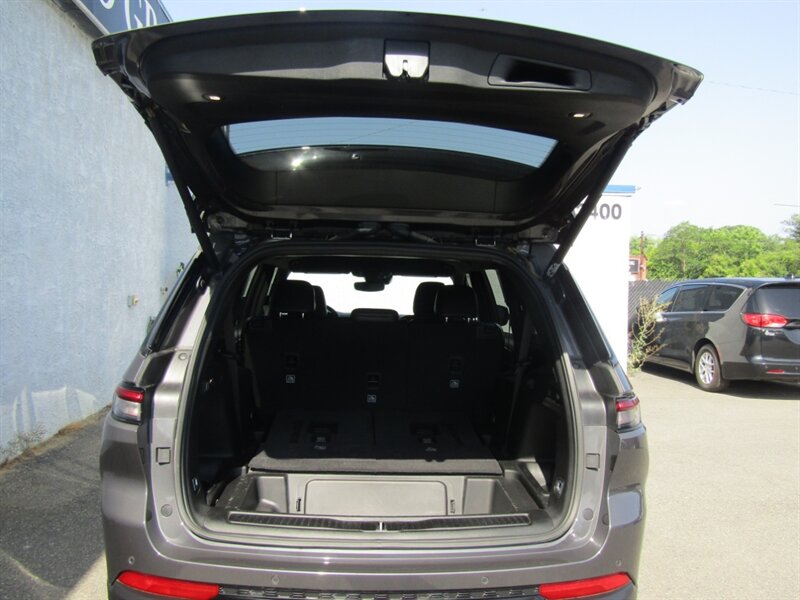 2024 Jeep Grand Cherokee L ALTITUDE,DR.ASST PKG,TECH PKG,RVC,SILVER CERTIFIED - Photo 10 - Haddon Twp, NJ 08107