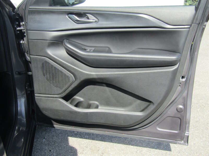 2024 Jeep Grand Cherokee L ALTITUDE,DR.ASST PKG,TECH PKG,RVC,SILVER CERTIFIED - Photo 22 - Haddon Twp, NJ 08107