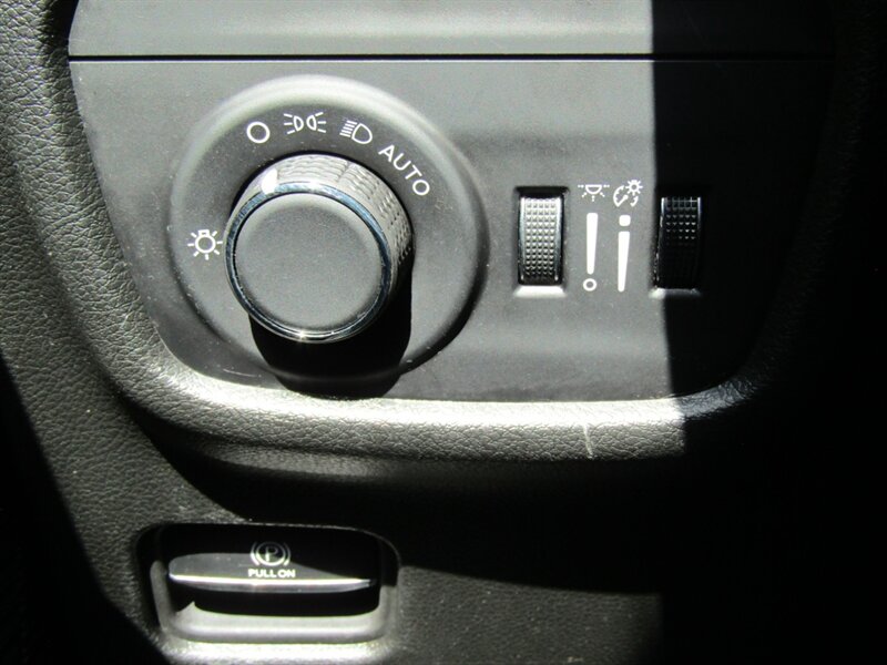 2024 Jeep Grand Cherokee L ALTITUDE,DR.ASST PKG,TECH PKG,RVC,SILVER CERTIFIED - Photo 24 - Haddon Twp, NJ 08107