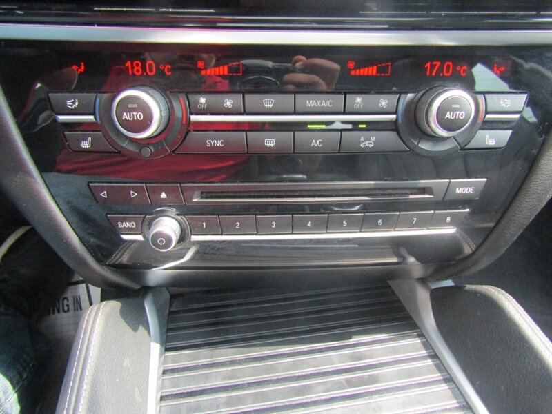 2019 BMW X6 AWD,NAV,DR.ASST PKG,TECH PKG,RVC,SILVER CERTIFIED - Photo 31 - Haddon Twp, NJ 08107