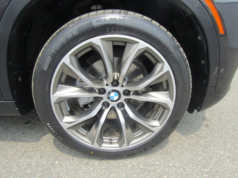 2019 BMW X6 AWD,NAV,DR.ASST PKG,TECH PKG,RVC,SILVER CERTIFIED - Photo 35 - Haddon Twp, NJ 08107