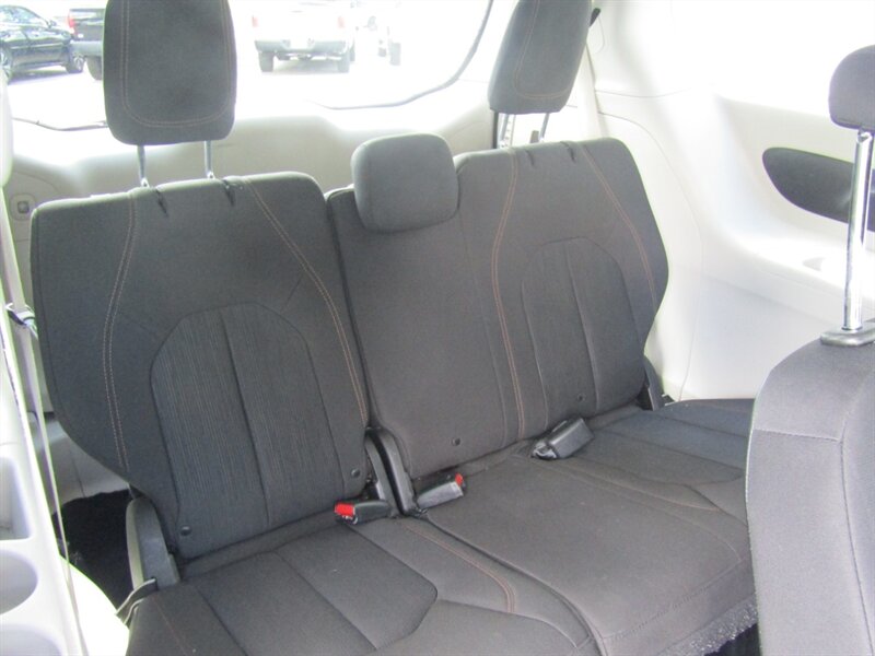 2019 Chrysler Pacifica TOURING,NAV,DVD,PWR PKG,CONV PKG,SILVER CERTIFIED - Photo 21 - Haddon Twp, NJ 08107